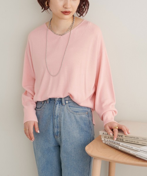 natural couture(ナチュラルクチュール)の「プチプラカシミアタッチVネックニット(ニット/セーター・レディース・ベージュ/ピンク/グリーン/ブラック/オフホワイト・FREE)」の18枚目の写真