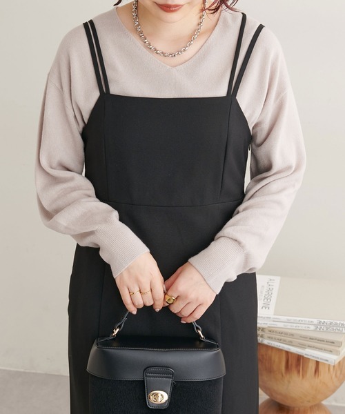 natural couture(ナチュラルクチュール)の「プチプラカシミアタッチVネックニット(ニット/セーター・レディース・ベージュ/ピンク/グリーン/ブラック/オフホワイト・FREE)」の13枚目の写真