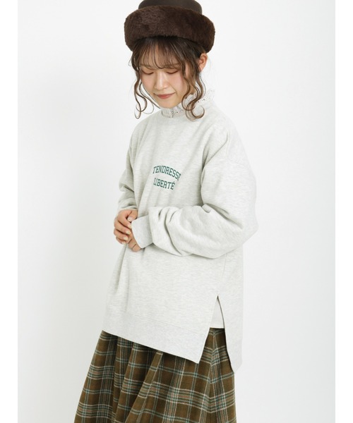 Samansa Mos2(サマンサ モスモス)の「裏起毛胸ロゴプリントスウェット(Tシャツ/カットソー・レディース・サックスブルー/グレー/ブラウン/ネイビー・フリ-)」の2枚目の写真