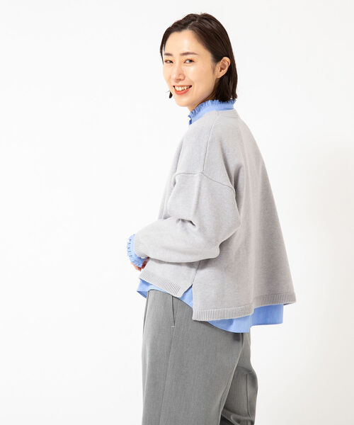 NOLLEY’S(ノーリーズ)の「ウォッシャブルカシミヤ混クロップドプルオーバーニット(ニット/セーター・レディース・ライトグレー/オフホワイト/サックスブルー・FREE)」の3枚目の写真