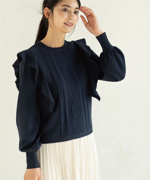OPAQUE.CLIP(オペークドットクリップ)の「◆肩フリル変わり織りデザインニット(ニット/セーター・レディース・ナチュラル/グリーン系/ネイビー・38)」の1枚目の写真