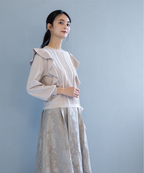 OPAQUE.CLIP(オペークドットクリップ)の「◆肩フリル変わり織りデザインニット(ニット/セーター・レディース・ナチュラル/グリーン系/ネイビー・38)」の16枚目の写真