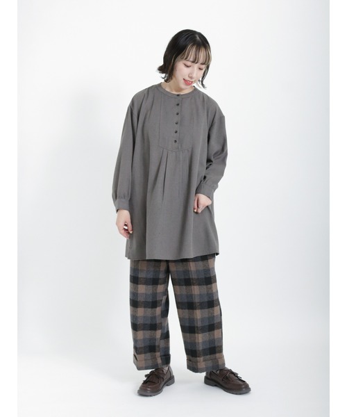 Samansa Mos2（サマンサ モスモス）の「【リサイクルヤーン】切替クルーネックチュニック（チュニック・レディース・グレー/サックスブルー/グリーン/ベージュ/チャコール・ﾌﾘ-）」の19枚目の写真