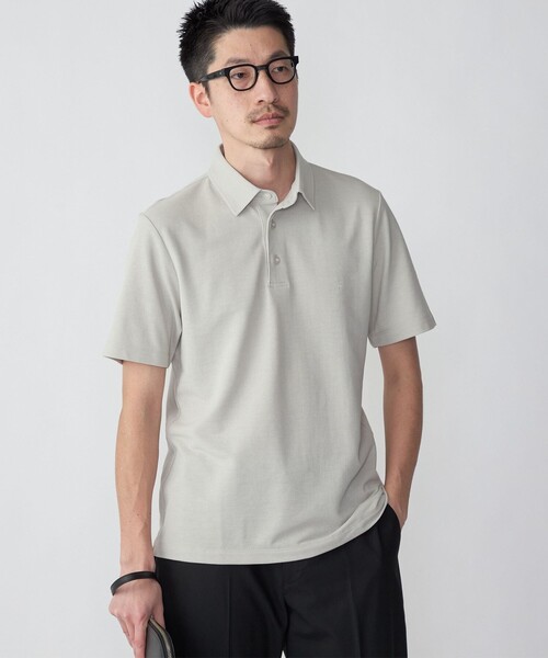 SHIPS（シップス）の「【WEB限定】SHIPS: 吸水速乾・UVケア Drymix（R）ワンポイントロゴ レギュラーカラー ポロシャツ（ポロシャツ・メンズ・ライトグレー/ネイビー/ブラック/ベージュ/ブルー/ダークグレー/ロイヤルブルー/ライトブルー/グレー・XX-LARGE/X-LARGE/LARGE/SMALL/MEDIUM）」の5枚目の写真