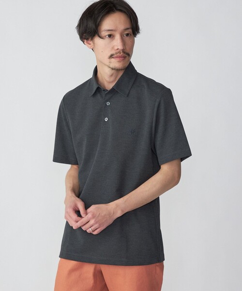 SHIPS（シップス）の「【WEB限定】SHIPS: 吸水速乾・UVケア Drymix（R）ワンポイントロゴ レギュラーカラー ポロシャツ（ポロシャツ・メンズ・ライトグレー/ネイビー/ブラック/ベージュ/ブルー/ダークグレー/ロイヤルブルー/ライトブルー/グレー・XX-LARGE/X-LARGE/LARGE/SMALL/MEDIUM）」の4枚目の写真