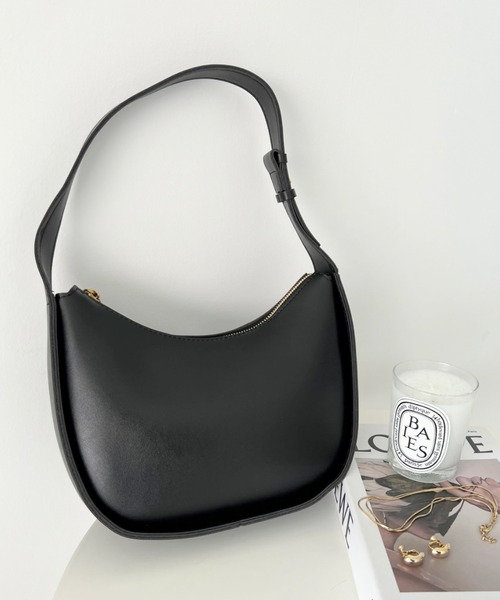 moment+（モーメントプラス）の「【累計販売枚数1万枚突破！】ワンハンドルハーフムーンハンドバッグ（ハンドバッグ・レディース・ブラック/ブラウン/アイボリー・FREE）」の11枚目の写真