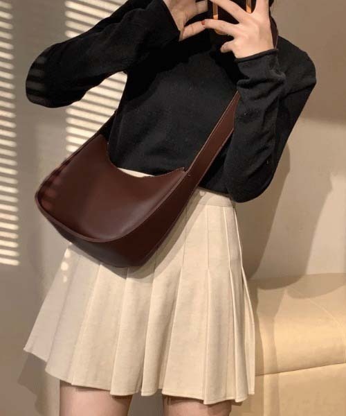 moment+（モーメントプラス）の「【累計販売枚数1万枚突破！】ワンハンドルハーフムーンハンドバッグ（ハンドバッグ・レディース・ブラック/ブラウン/アイボリー・FREE）」の22枚目の写真