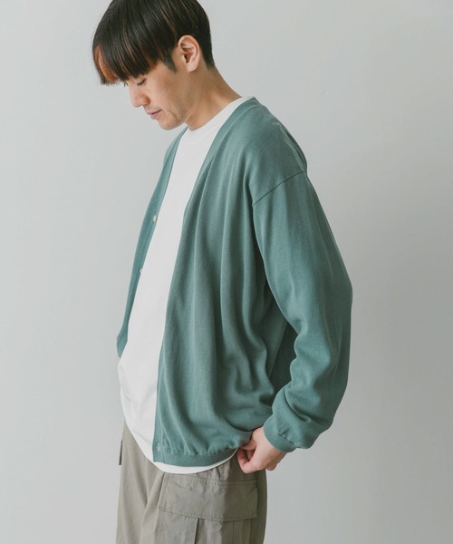 URBAN RESEARCH DOORS（アーバンリサーチドアーズ）の「強撚Vネックカーディガン（カーディガン/ボレロ・メンズ・イエロー/ブルー/チャコールグレー/ライトグレー・MEDIUM/LARGE）」の4枚目の写真