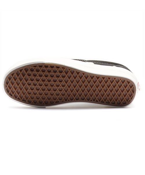 VANS(バンズ)の「【VANS 】バンズOG CLASSIC SLIP ON(その他シューズ・レディース・ブラック/ホワイト・23.5cm/24.5cm/24cm/23cm)」の4枚目の写真