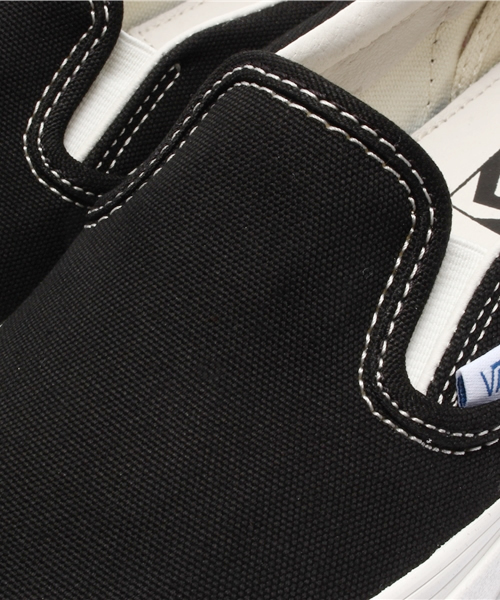 VANS(バンズ)の「【VANS 】バンズOG CLASSIC SLIP ON(その他シューズ・レディース・ブラック/ホワイト・23.5cm/24.5cm/24cm/23cm)」の7枚目の写真