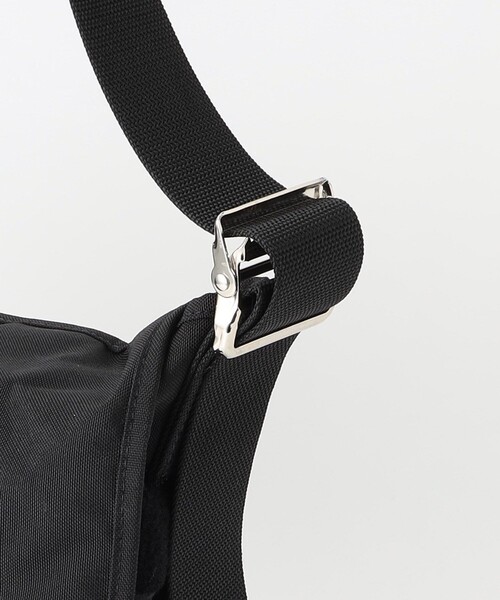 Manhattan Portage(マンハッタンポーテージ)の「Manhattan Portage/マンハッタンポーテージ 【FREAK'S STORE限定販売】 MP1606VUSA/ショルダーバッグ(ショルダーバッグ・メンズ・ブラック・フリ-)」の2枚目の写真