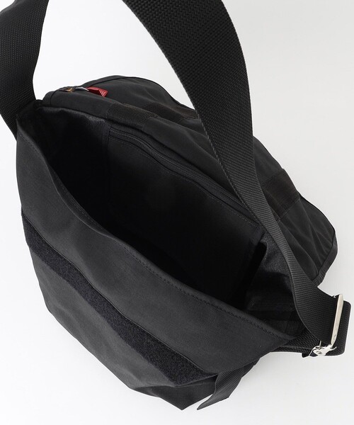 Manhattan Portage(マンハッタンポーテージ)の「Manhattan Portage/マンハッタンポーテージ 【FREAK'S STORE限定販売】 MP1606VUSA/ショルダーバッグ(ショルダーバッグ・メンズ・ブラック・フリ-)」の5枚目の写真