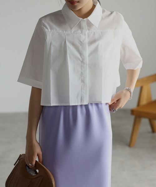 r.（アールドット）の「クロップド プリーツブラウス（シャツ/ブラウス・レディース・ホワイト/ブラック/ブルー/グレー・FREE）」の13枚目の写真