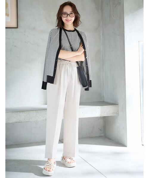 OPAQUE.CLIP（オペークドットクリップ）の「◆オーガニックコットン Vネックニットカーディガン【洗える/UVケア】（カーディガン/ボレロ・レディース・ライトブルー/ブラック/ホワイト系5/ピンク系・40/38）」の2枚目の写真