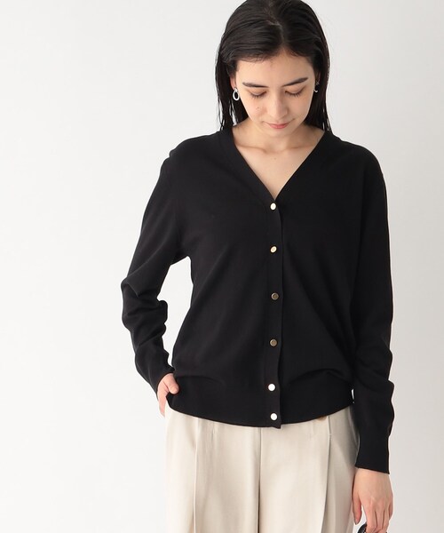 OPAQUE.CLIP（オペークドットクリップ）の「◆オーガニックコットン Vネックニットカーディガン【洗える/UVケア】（カーディガン/ボレロ・レディース・ライトブルー/ブラック/ホワイト系5/ピンク系・40/38）」の9枚目の写真