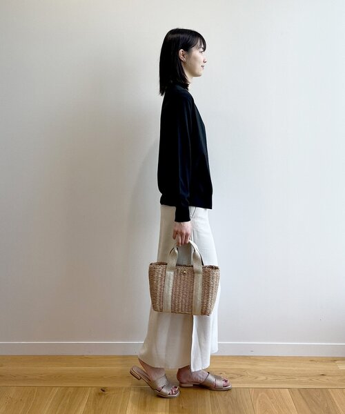 OPAQUE.CLIP（オペークドットクリップ）の「◆オーガニックコットン Vネックニットカーディガン【洗える/UVケア】（カーディガン/ボレロ・レディース・ライトブルー/ブラック/ホワイト系5/ピンク系・40/38）」の13枚目の写真