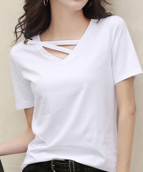 deux amour(ドゥーザムール)の「VネックアシメデザインハトメTシャツ(Tシャツ/カットソー・レディース・ホワイト/ブラック/グレー/イエロー/グリーン・FREE)」の8枚目の写真