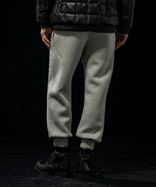 C DIEM（カルペディエム）の「C DIEM(カルペディエム)@Grossy Logo Super Strech PT（スウェットパンツ・メンズ・ブラック/グレー・S/M/L）」の7枚目の写真