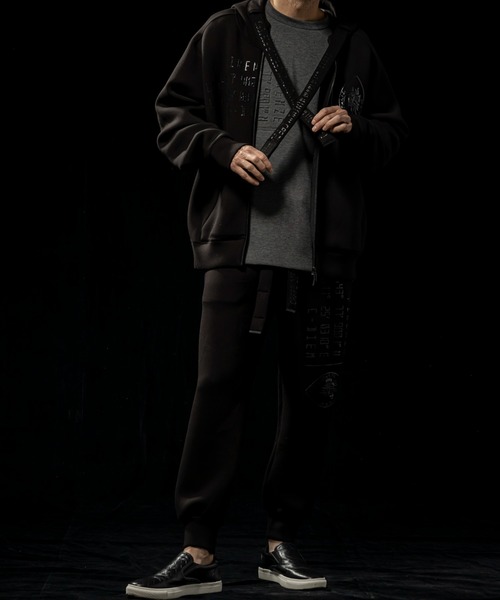 C DIEM（カルペディエム）の「C DIEM(カルペディエム)@Grossy Logo Super Strech PT（スウェットパンツ・メンズ・ブラック/グレー・S/M/L）」の11枚目の写真