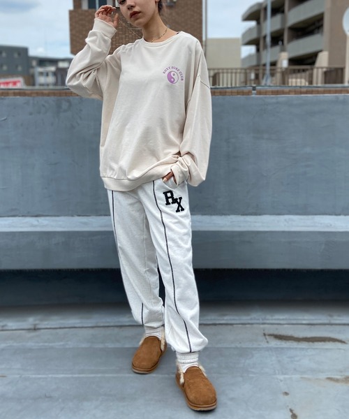 ROXY(ロキシー)の「ROXY/ロキシー トレーナー スウェット ワイドシルエット ミニ裏起毛 RLT234028(スウェット・レディース・ブラック×ピンク/ピンク系その他/ホワイト×ブルー・M/L)」の19枚目の写真