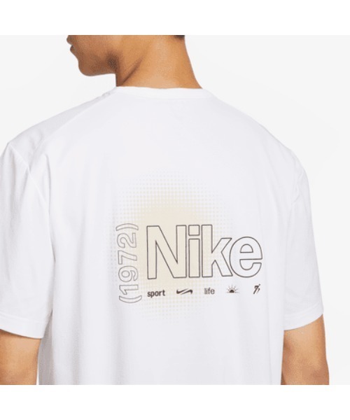 NIKE（ナイキ）の「《NIKEアパレル》DF UV HYVERSE SPNT S/Sﾄｯﾌﾟ（Tシャツ/カットソー・メンズ・ライトグリーン/ブラック/ホワイト・L/XL/M/S）」の9枚目の写真