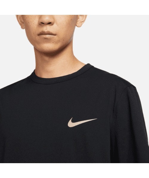 NIKE（ナイキ）の「《NIKEアパレル》DF UV HYVERSE SPNT S/Sﾄｯﾌﾟ（Tシャツ/カットソー・メンズ・ライトグリーン/ブラック/ホワイト・L/XL/M/S）」の17枚目の写真