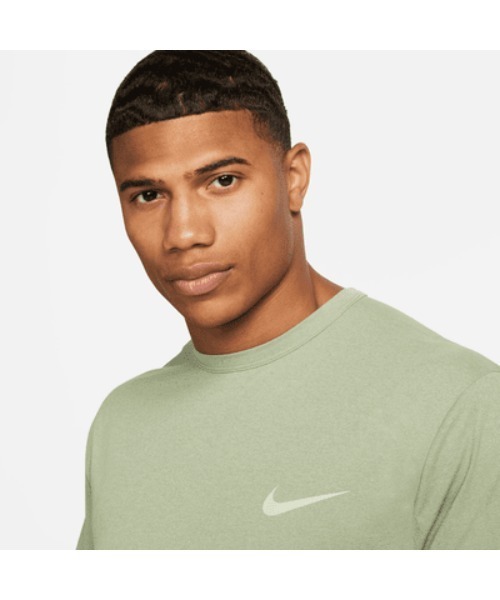 NIKE（ナイキ）の「《NIKEアパレル》DF UV HYVERSE SPNT S/Sﾄｯﾌﾟ（Tシャツ/カットソー・メンズ・ライトグリーン/ブラック/ホワイト・L/XL/M/S）」の11枚目の写真
