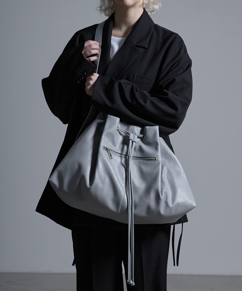 Loose/ルース（ルース）の「ドローコードビッグ巾着ショルダーバッグ（ショルダーバッグ・メンズ・グリーン/シルバーグレー/ブラック・FREE）」の22枚目の写真