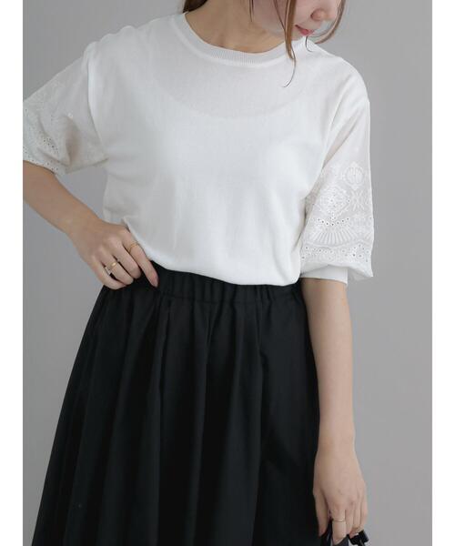 Te chichi（テチチ）の「エンブロイダリースリーブニット（ニット/セーター・レディース・グリーン/オフホワイト/ブラック・F）」の2枚目の写真