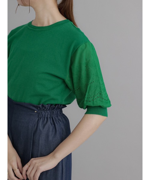 Te chichi（テチチ）の「エンブロイダリースリーブニット（ニット/セーター・レディース・グリーン/オフホワイト/ブラック・F）」の3枚目の写真