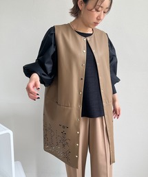 カットワーク合成皮革ジャンスカジレ