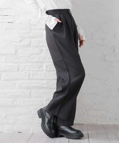 Honeys(ハニーズ)の「タックパンツ(その他パンツ・レディース・グレイッシュベージュ/チャコールグレー/ブラック・L/M/S/LL/SS)」の7枚目の写真