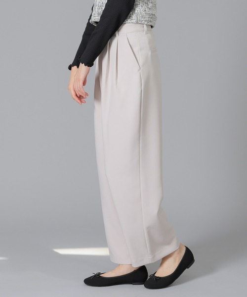 Honeys(ハニーズ)の「タックパンツ(その他パンツ・レディース・グレイッシュベージュ/チャコールグレー/ブラック・L/M/S/LL/SS)」の20枚目の写真