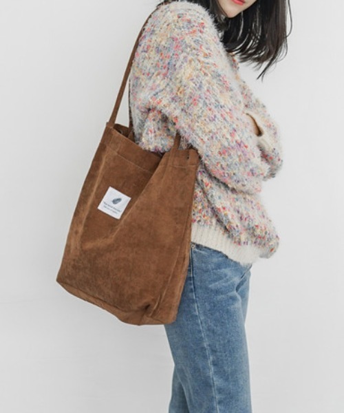 wears(ウェアーズ)の「【A4収納可能】コーデュロイトートバッグ(トートバッグ・レディース・ブラック/ブラウン/ベージュ・FREE)」の8枚目の写真