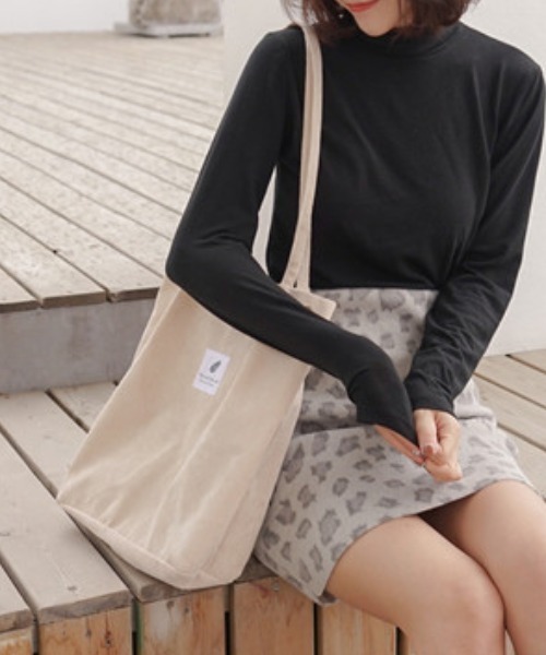 wears(ウェアーズ)の「【A4収納可能】コーデュロイトートバッグ(トートバッグ・レディース・ブラック/ブラウン/ベージュ・FREE)」の16枚目の写真
