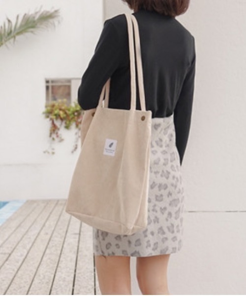 wears(ウェアーズ)の「【A4収納可能】コーデュロイトートバッグ(トートバッグ・レディース・ブラック/ブラウン/ベージュ・FREE)」の18枚目の写真