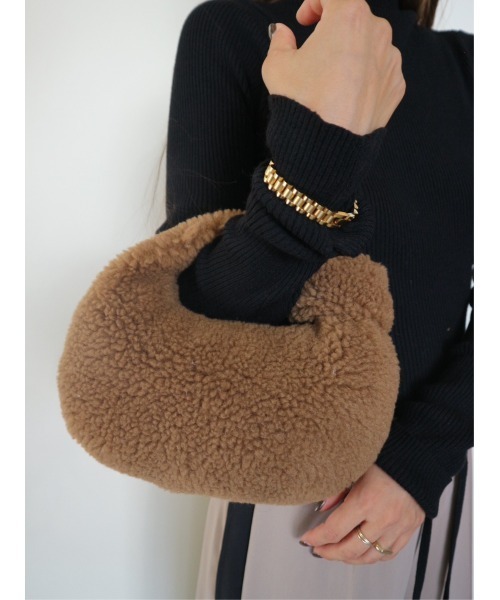 TRUNC（トランクエイティーエイト）の「MOKOMOKO Boa Round Bag（ハンドバッグ・レディース・ブラウン/ブラック/ミント・FREE）」の4枚目の写真