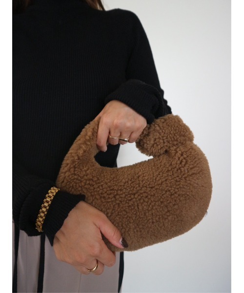 TRUNC（トランクエイティーエイト）の「MOKOMOKO Boa Round Bag（ハンドバッグ・レディース・ブラウン/ブラック/ミント・FREE）」の5枚目の写真