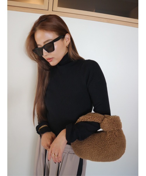 TRUNC（トランクエイティーエイト）の「MOKOMOKO Boa Round Bag（ハンドバッグ・レディース・ブラウン/ブラック/ミント・FREE）」の6枚目の写真