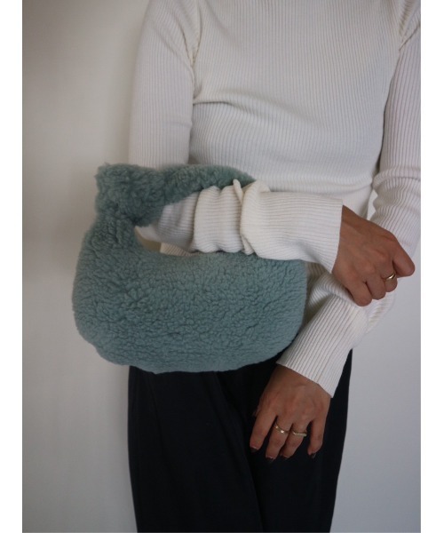 TRUNC（トランクエイティーエイト）の「MOKOMOKO Boa Round Bag（ハンドバッグ・レディース・ブラウン/ブラック/ミント・FREE）」の7枚目の写真