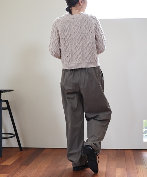 ULEULA（ウルア）の「柄編みニットカーディガン（カーディガン/ボレロ・レディース・アイボリー/ブラック/グレイッシュベージュ・FREE）」の16枚目の写真