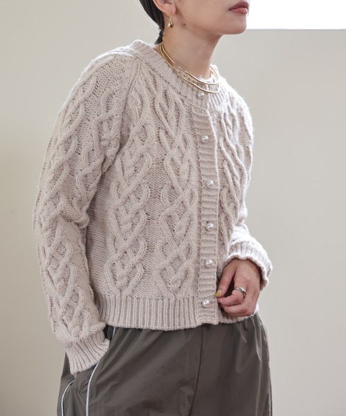 ULEULA（ウルア）の「柄編みニットカーディガン（カーディガン/ボレロ・レディース・アイボリー/ブラック/グレイッシュベージュ・FREE）」の8枚目の写真