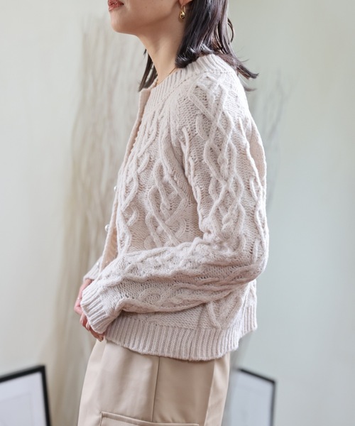 ULEULA（ウルア）の「柄編みニットカーディガン（カーディガン/ボレロ・レディース・アイボリー/ブラック/グレイッシュベージュ・FREE）」の22枚目の写真