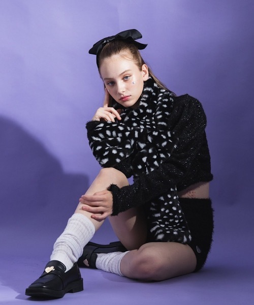 lilLilly（リルリリー）の「リボンファーマフラー（マフラー・レディース・ホワイト/ベージュ/ブラック・SMALL）」の7枚目の写真