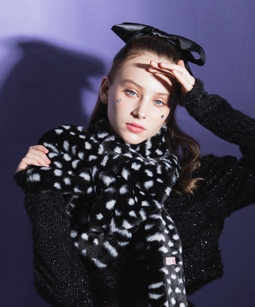 lilLilly（リルリリー）の「リボンファーマフラー（マフラー・レディース・ホワイト/ベージュ/ブラック・SMALL）」の9枚目の写真