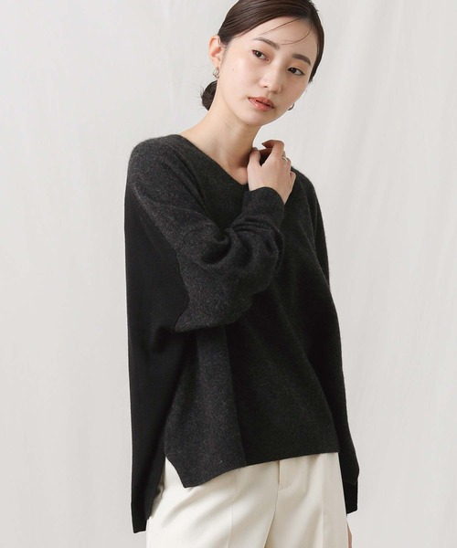 Gready Brilliant(グレディブリリアン)の「Rac30Vネックバイカラーニット(ニット/セーター・レディース・ベージュ/チャコールグレー・FREE)」の10枚目の写真
