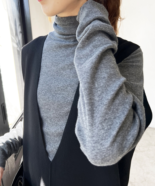 Spick & Span（スピックアンドスパン）の「≪追加≫ハイネックプルオーバー（Tシャツ/カットソー・レディース・スミクロ/チャコールグレー/ホワイト・FREE）」の5枚目の写真