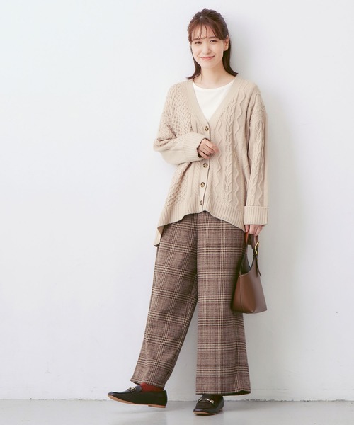Viola e Viola(ヴィオラエヴィオラ)の「もっちり裏起毛トップス クルーネック(Tシャツ/カットソー・レディース・ホワイト/チャコール/グリーン/ブラック・LL/3L/M/L)」の16枚目の写真