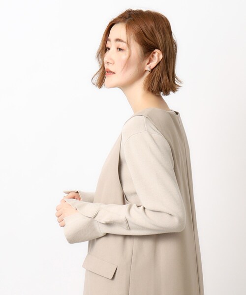 OPAQUE.CLIP（オペークドットクリップ）の「◆≪S-LLsize≫ 袖口フリル ボートネックニット【洗濯機洗い可】（ニット/セーター・レディース・ライトベージュ/レッド系1/グレー/ブラック・40/36/38/42）」の9枚目の写真