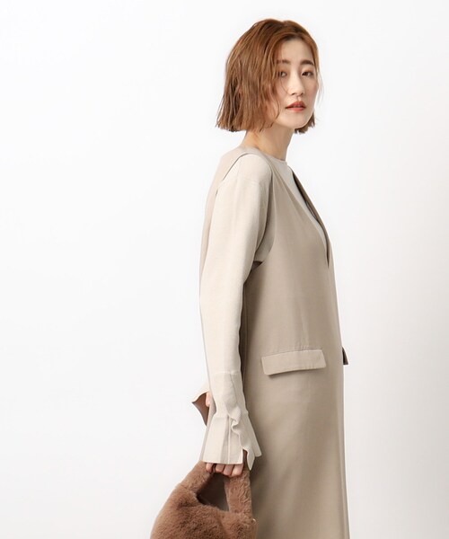 OPAQUE.CLIP（オペークドットクリップ）の「◆≪S-LLsize≫ 袖口フリル ボートネックニット【洗濯機洗い可】（ニット/セーター・レディース・ライトベージュ/レッド系1/グレー/ブラック・40/36/38/42）」の10枚目の写真